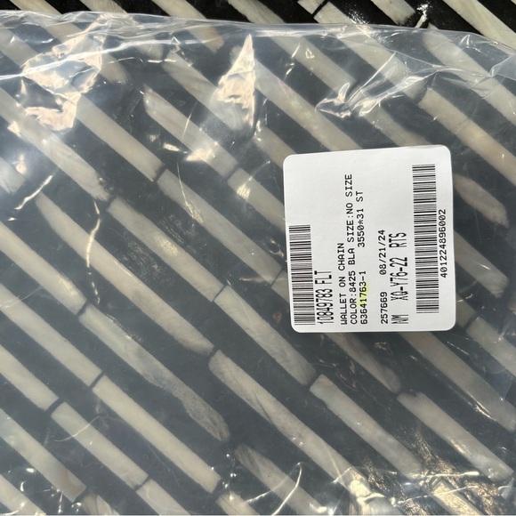 Authentic Bottega Veneta Nappa Intrecciato Card Case Wallet On Chain RETAIL$2500 - Picture 9 of 10